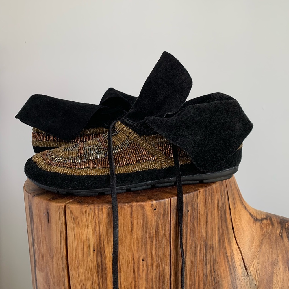 House Of Harlow beaded moccasins size 7